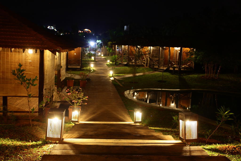 Ecowoods Village Spa & Yoga Retreat Morjim Exterior foto